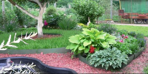 Jak nainstalovat hraniční stuhu na lůžkách: krásné rámování zahradních lůžek